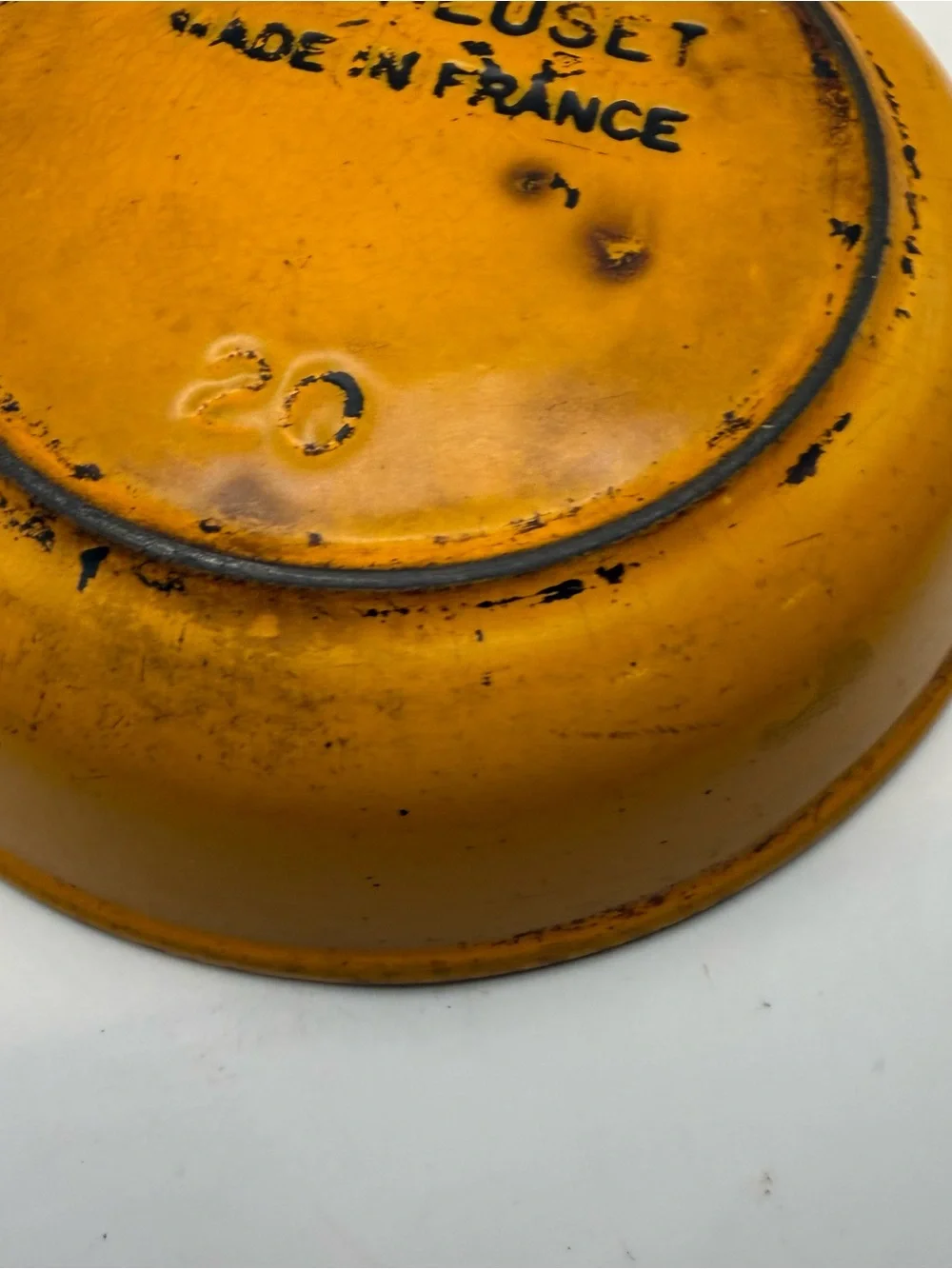 Le Creuset Double Spout Enameled Cast Iron Skillet #20 Yellow Vintage